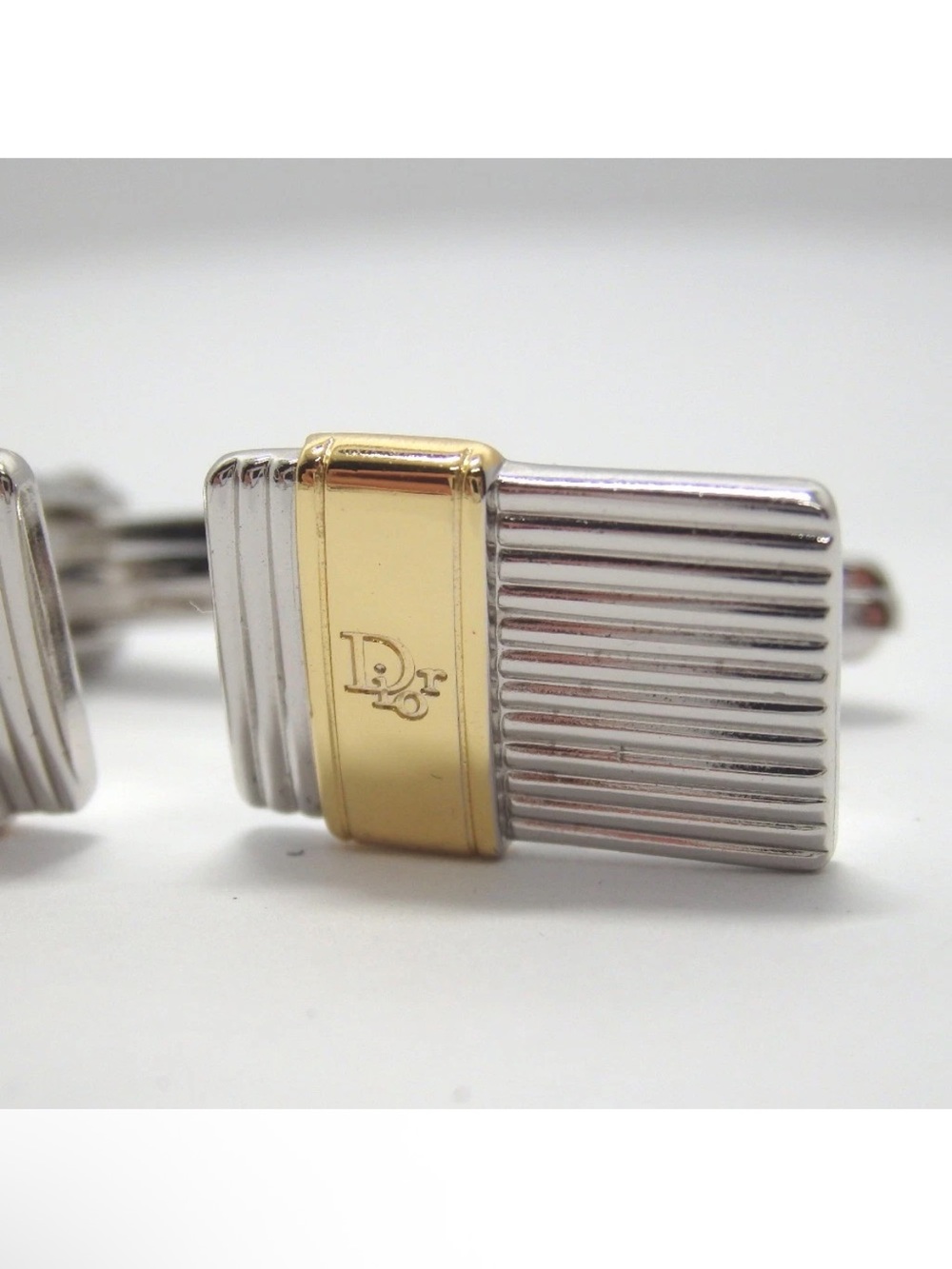 Christian Dior $600 CD Gold&Silver Cufflinks like new in case - Picture 10 of 12